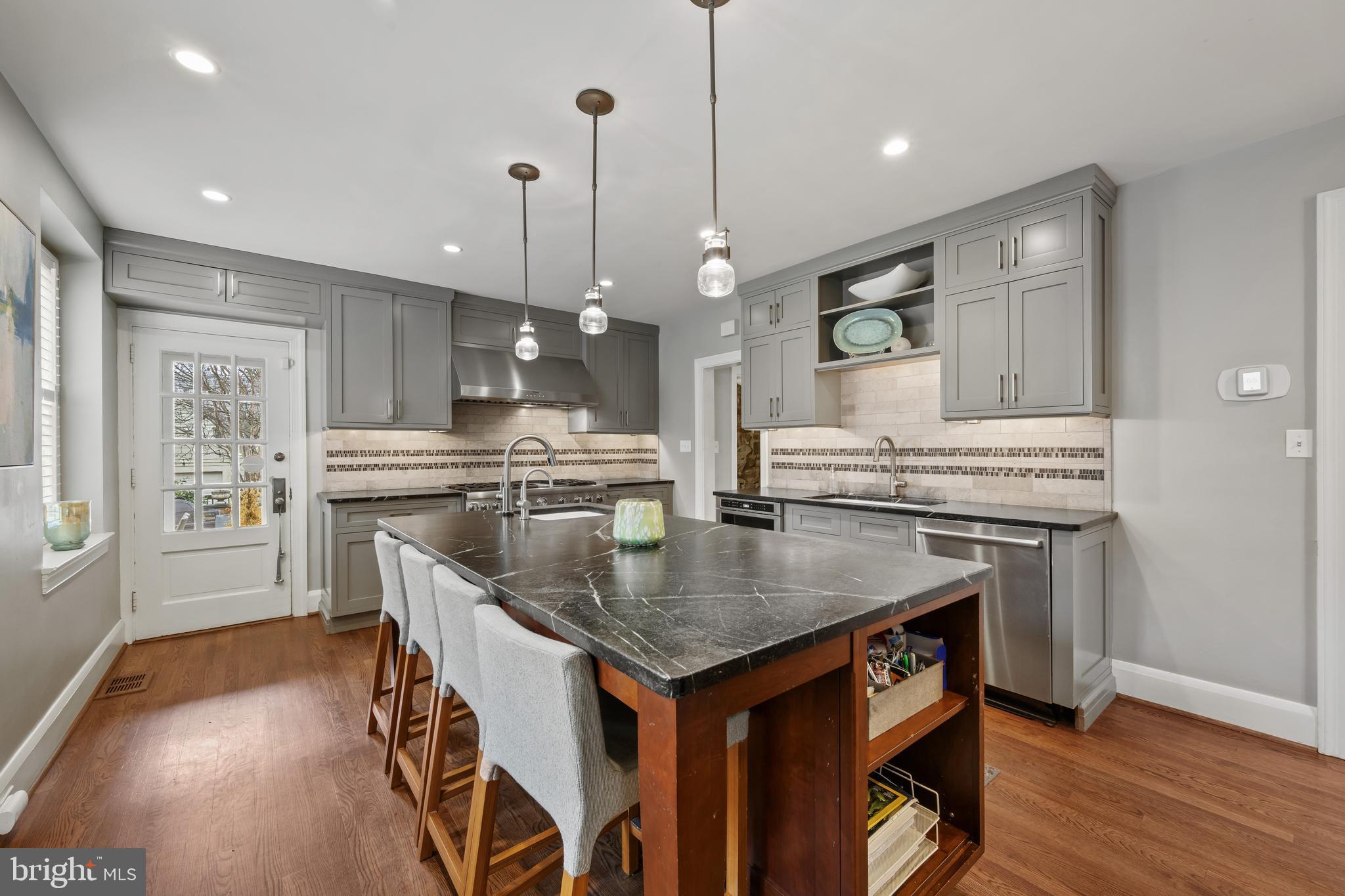 GREATER HOMELAND HISTORIC DISTRICT - Residential