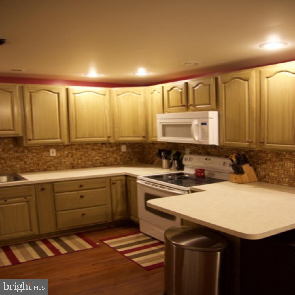 LYNCH POINT - Residential