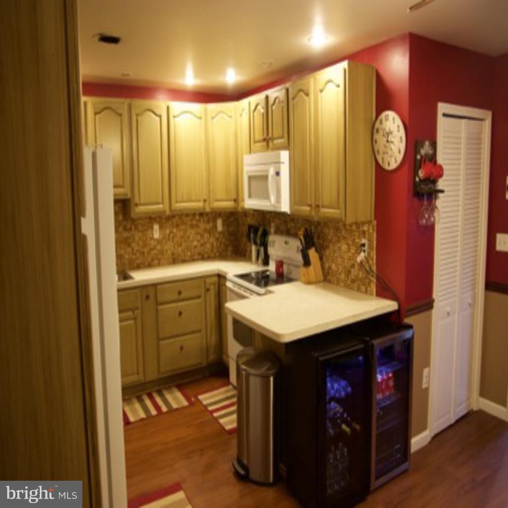 LYNCH POINT - Residential