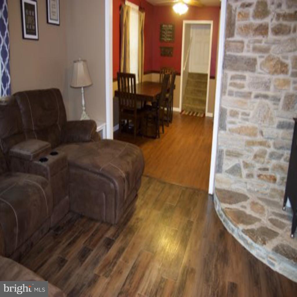 LYNCH POINT - Residential