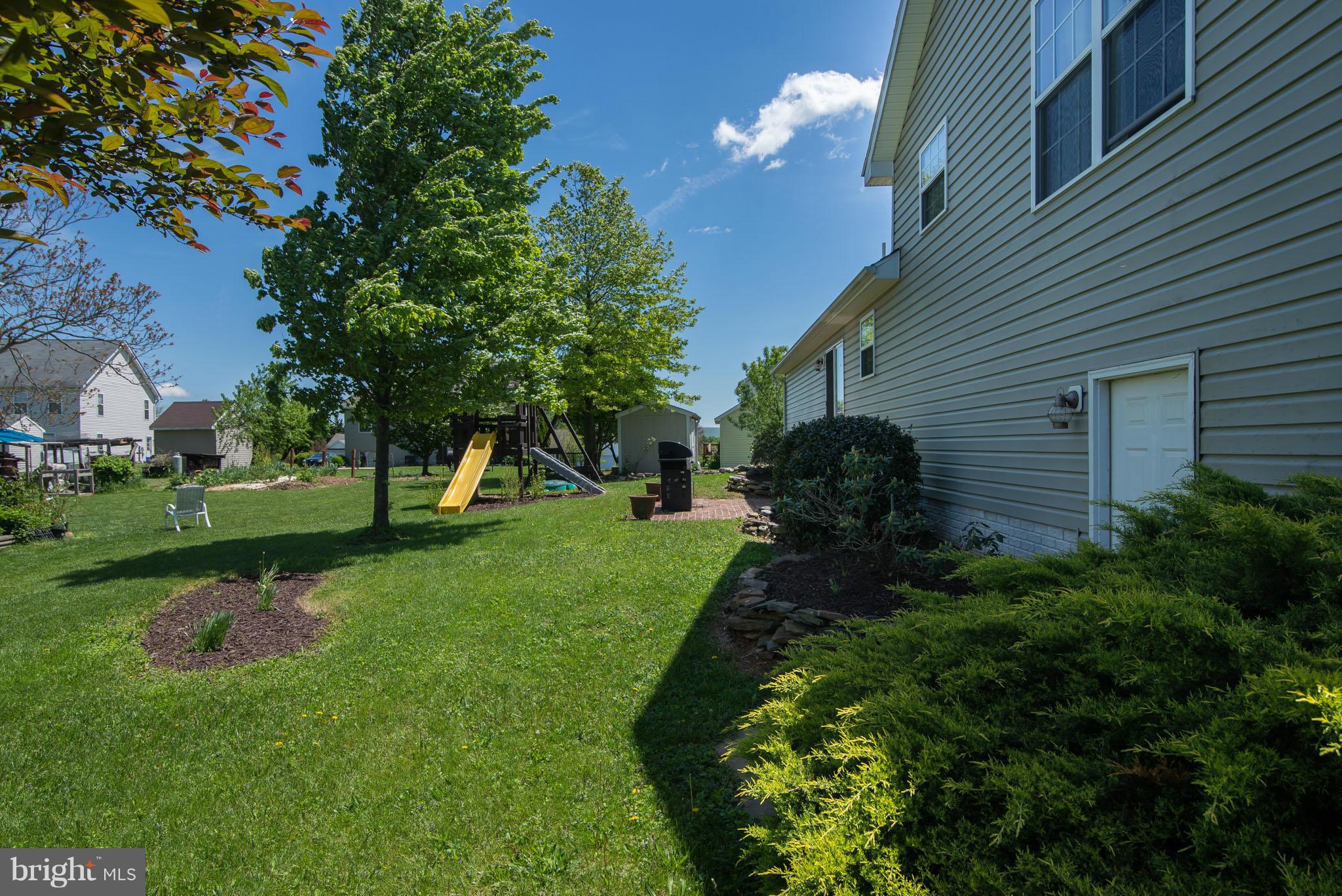 BRIAR RUN - Residential