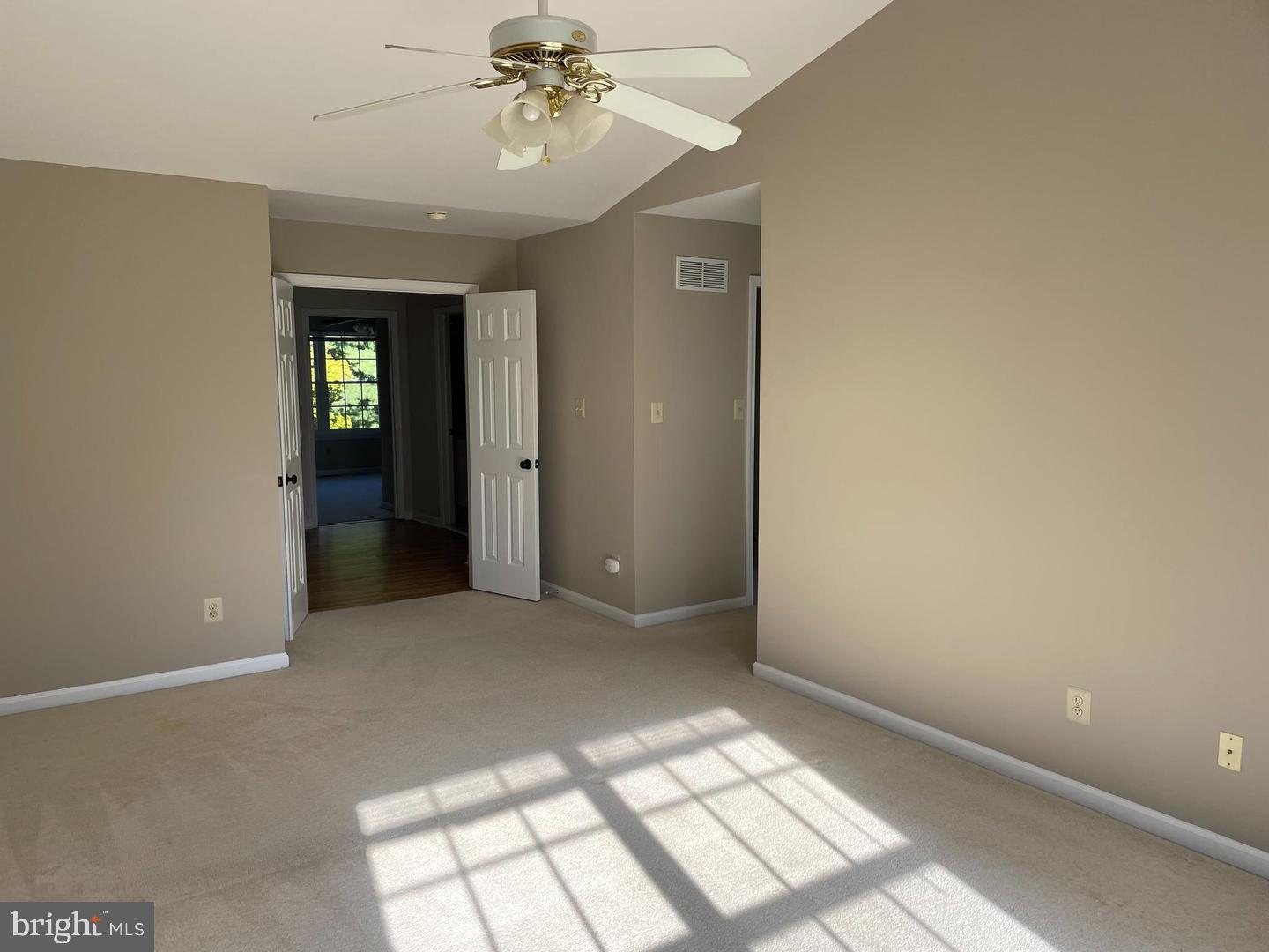 THE LINKS AT SPRIN - Residential Lease