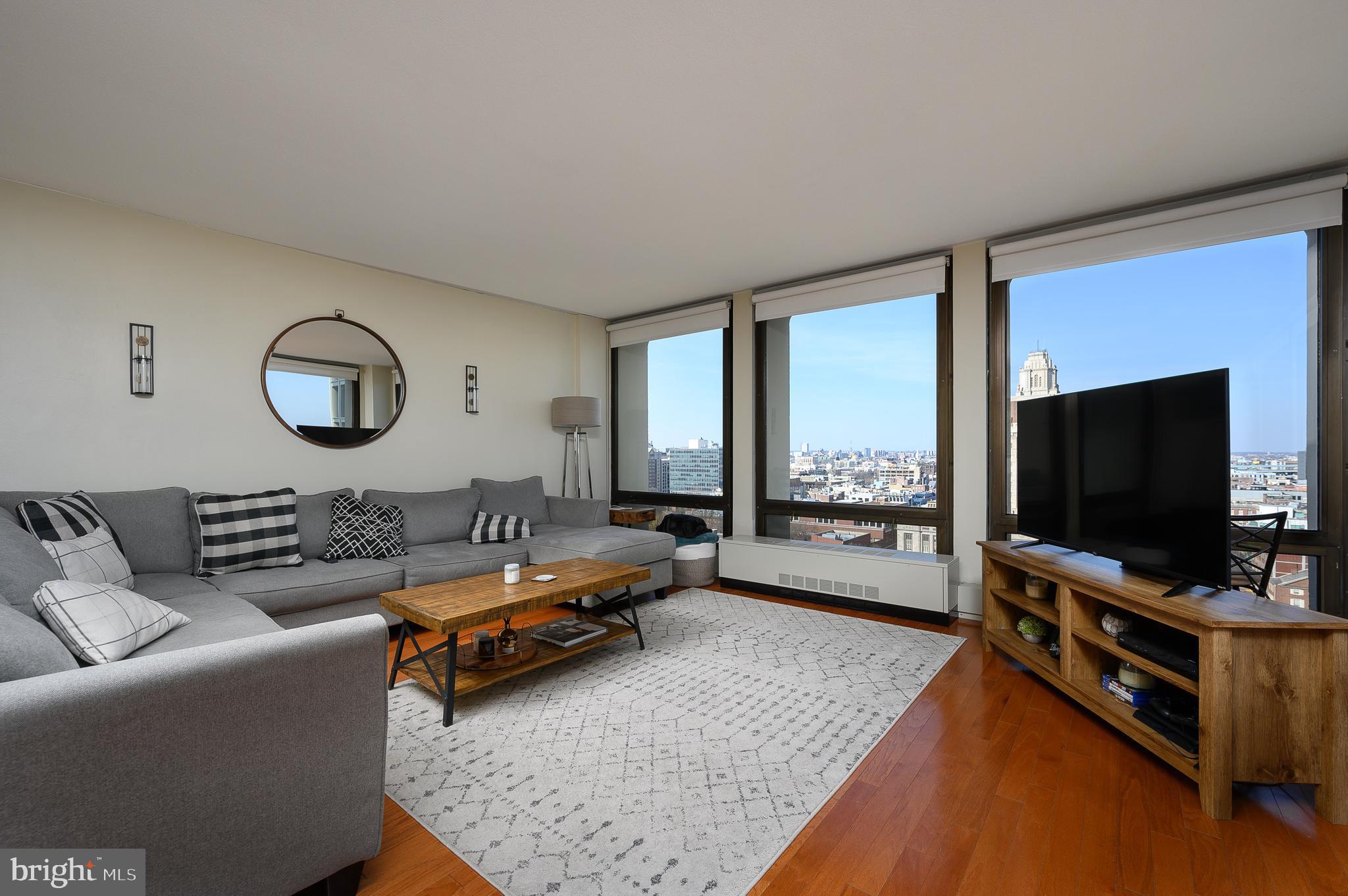 SOCIETY HILL - Residential Lease