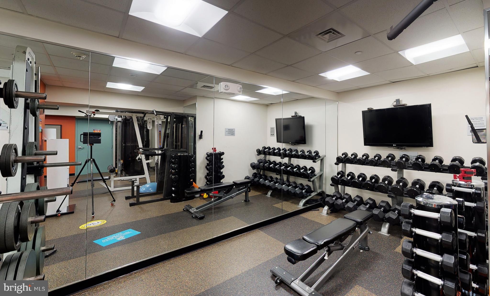 SOCIETY HILL - Residential Lease