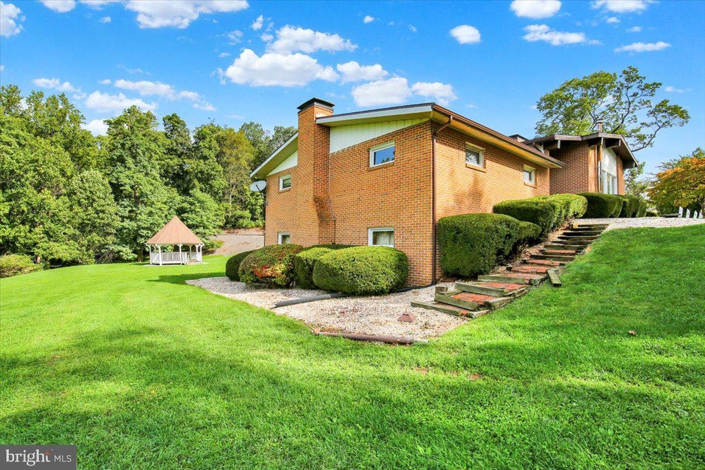 Photo of 185 N Ridge Road, REINHOLDS, PA 17569 (MLS # PALA2096090)