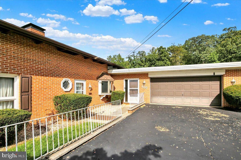 Photo of 185 N Ridge Road, REINHOLDS, PA 17569 (MLS # PALA2096090)