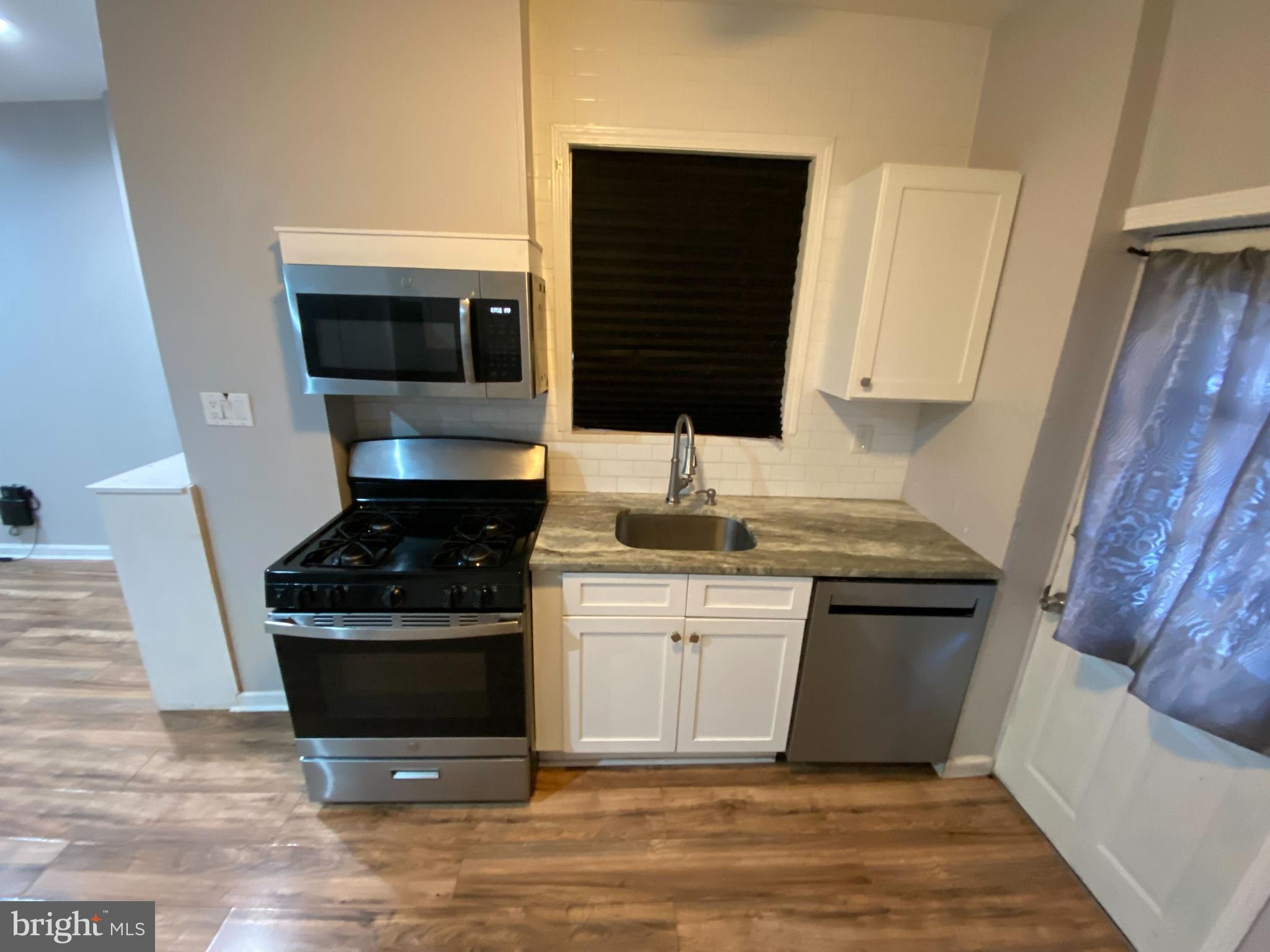 527 S CONESTOGA STREET