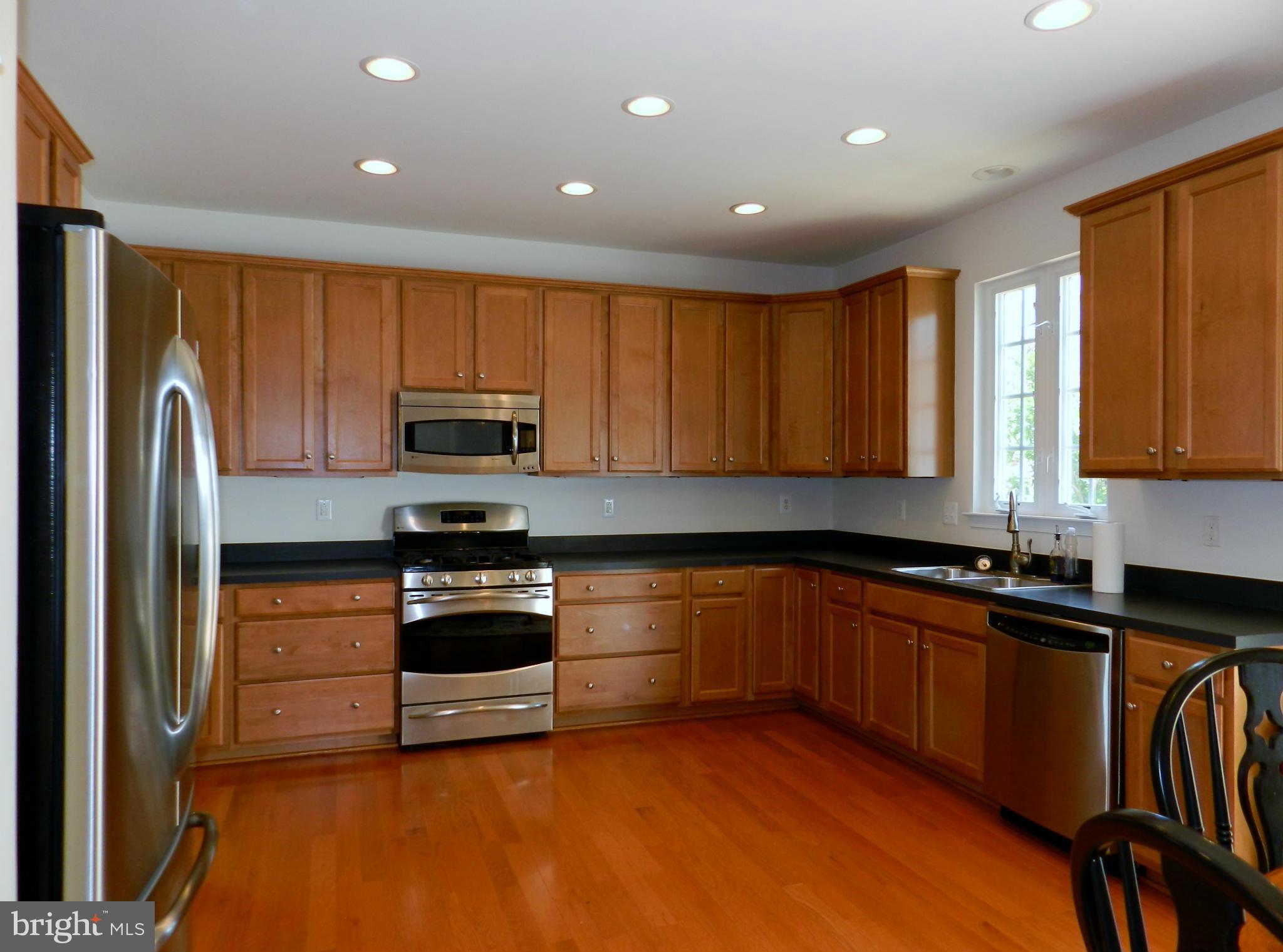 HOMEPLACE ON PELHAMS REACH - Residential