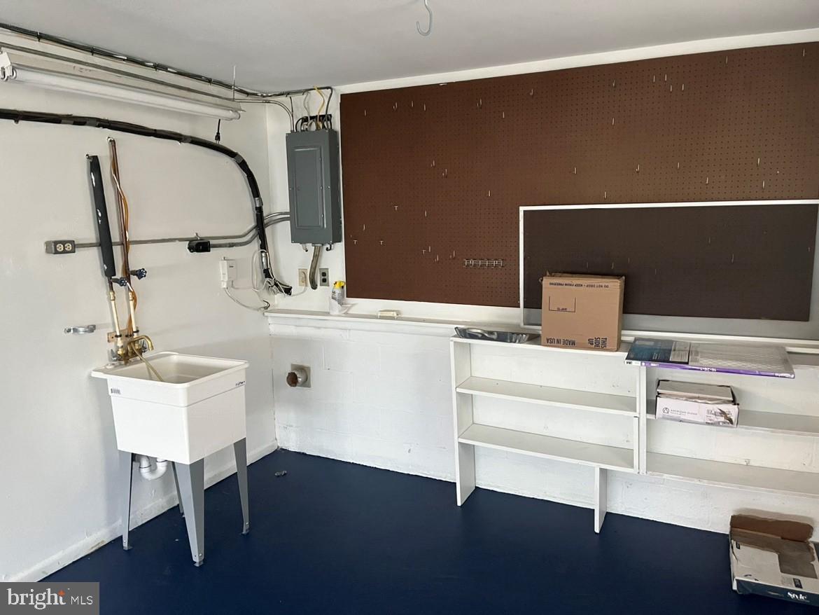 GLEN BURNIE PARK - Residential Lease