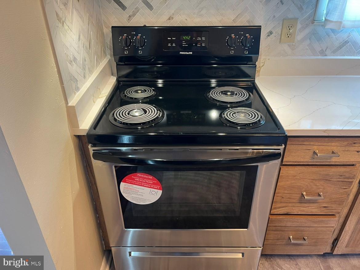 GLEN BURNIE PARK - Residential Lease