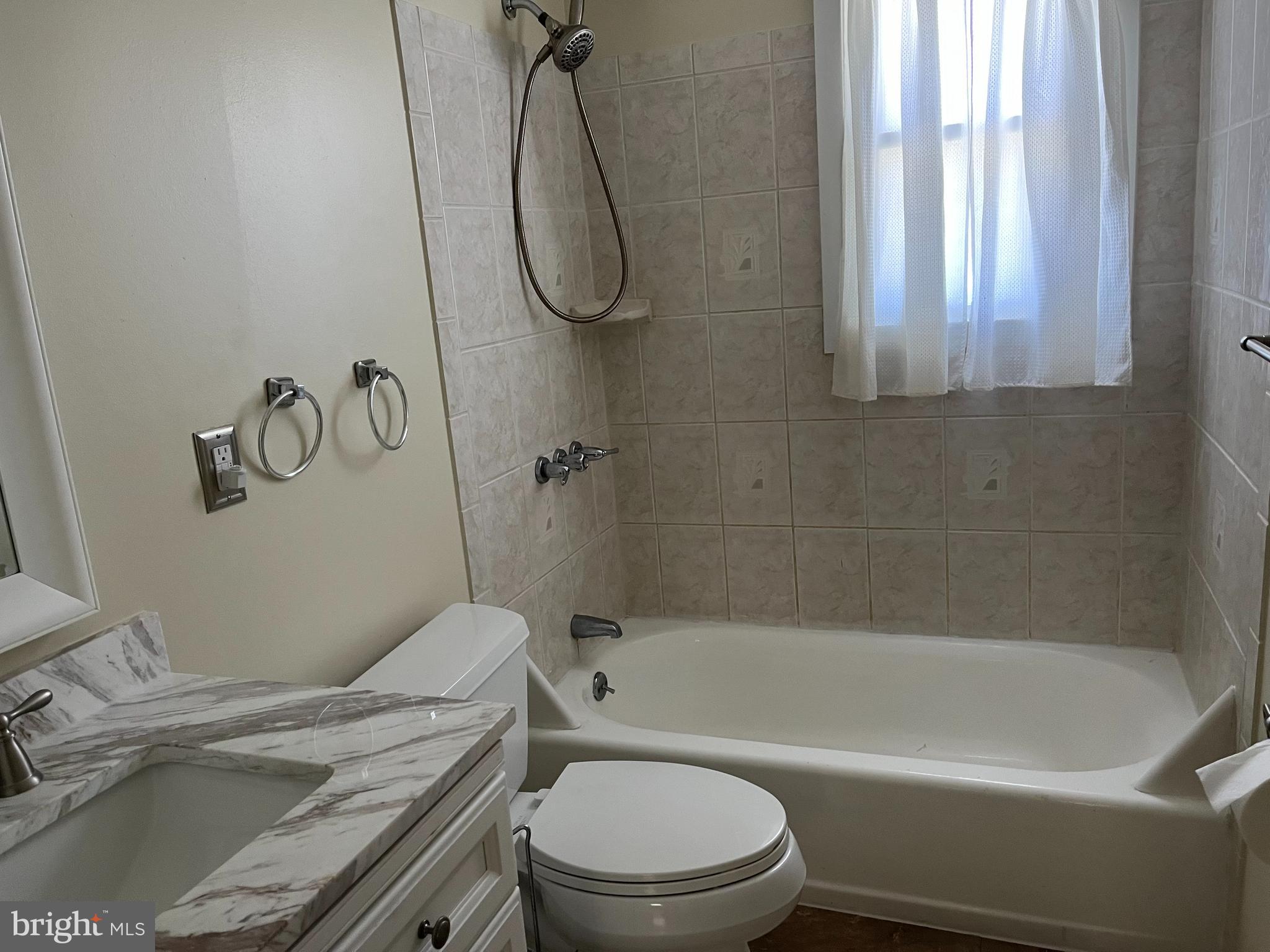 GLEN BURNIE PARK - Residential Lease