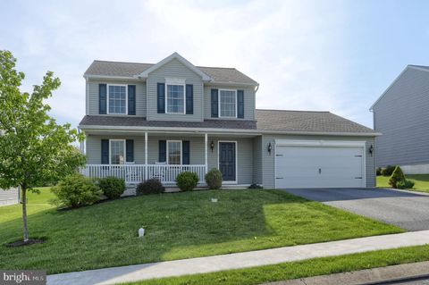 10 CLOVER DRIVE MYERSTOWN PA 17067