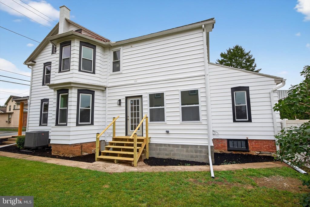 Photo of 117 N Barbara Street, MOUNT JOY, PA 17552 (MLS # PALA2072142)