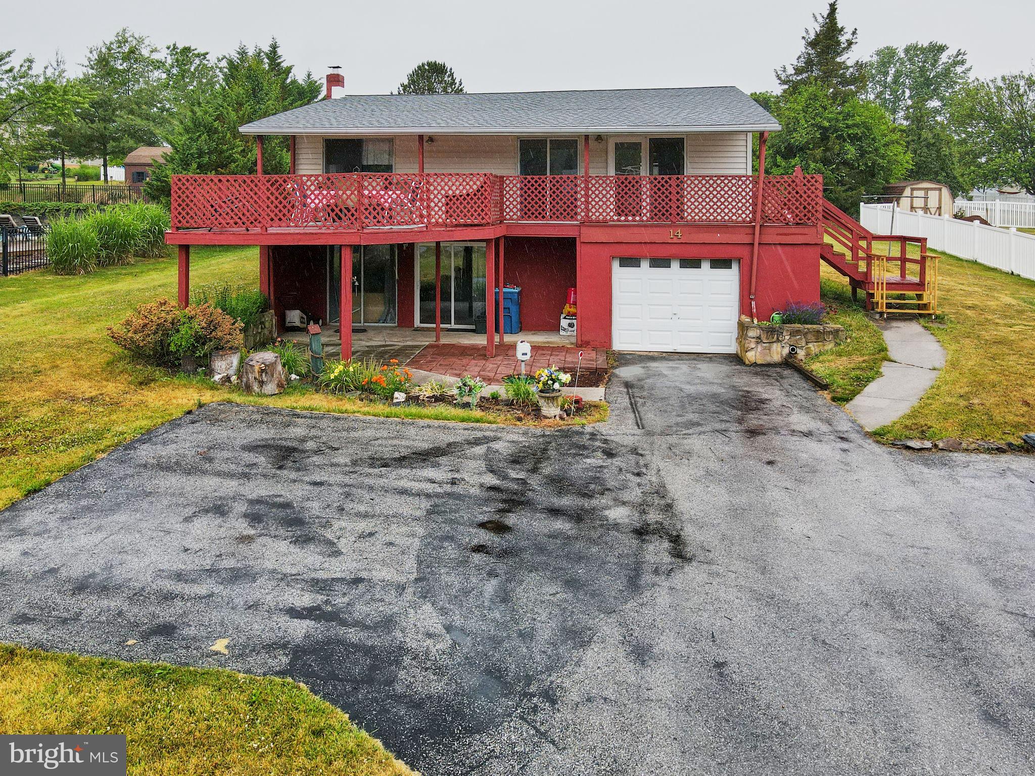 LAKE MEADE - Residential