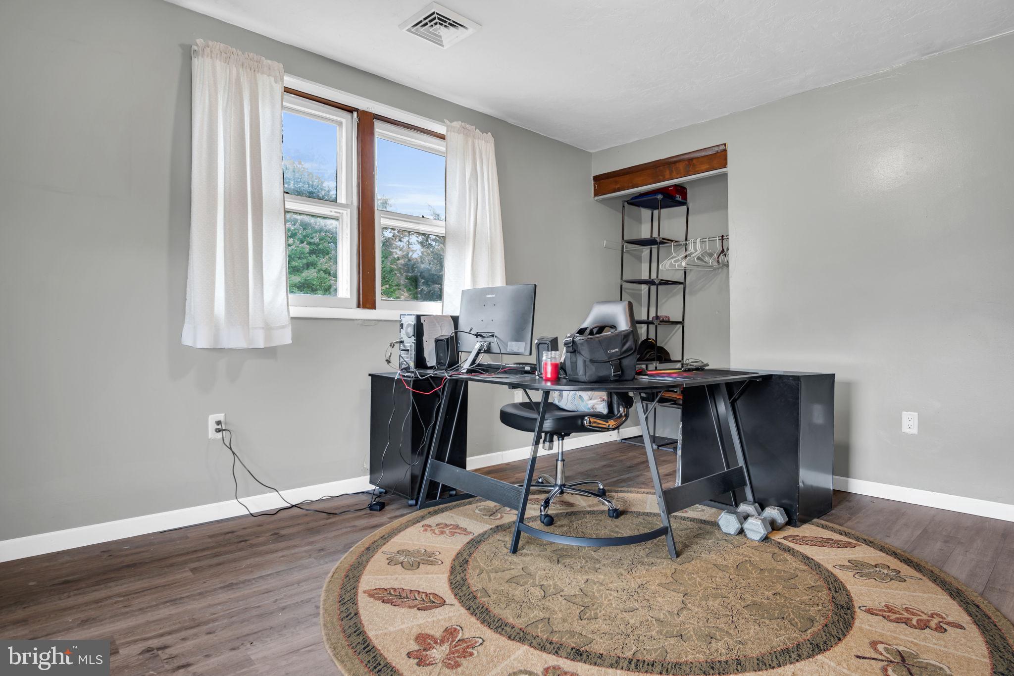 LAKE MEADE - Residential