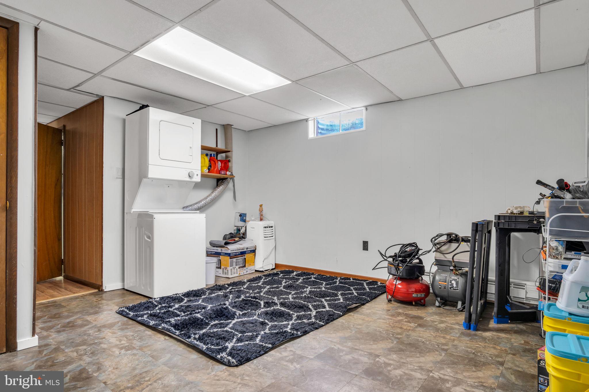 LAKE MEADE - Residential