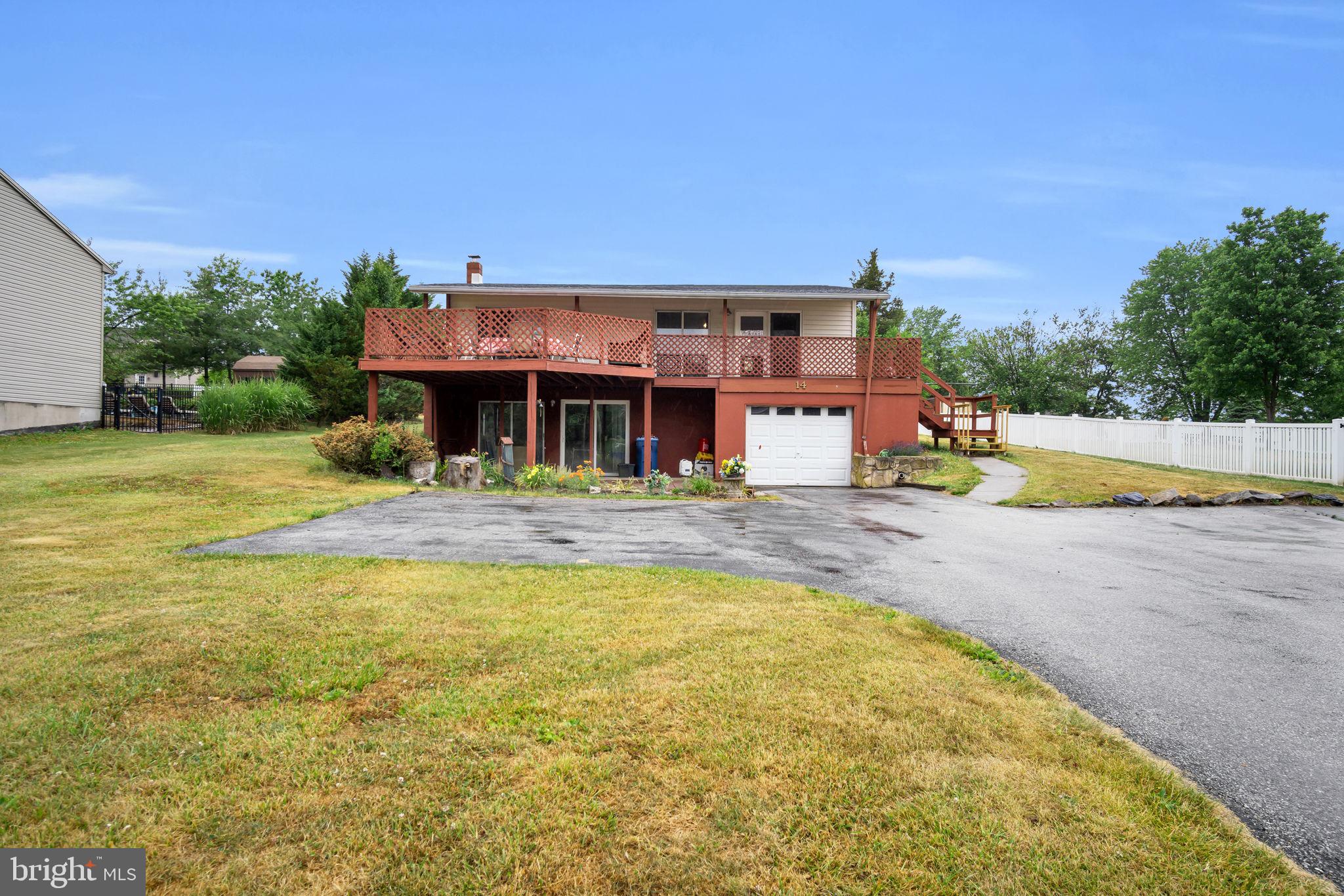 LAKE MEADE - Residential