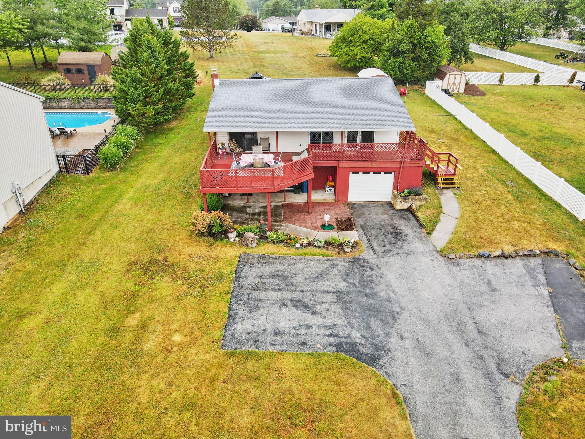 LAKE MEADE - Residential