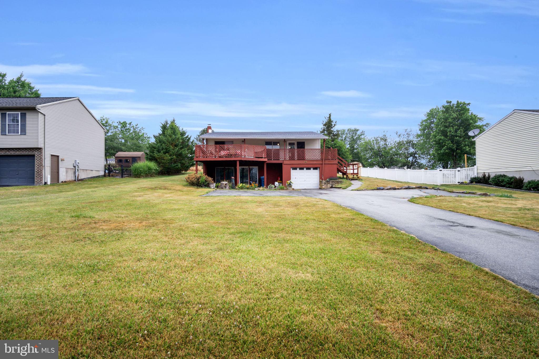 LAKE MEADE - Residential