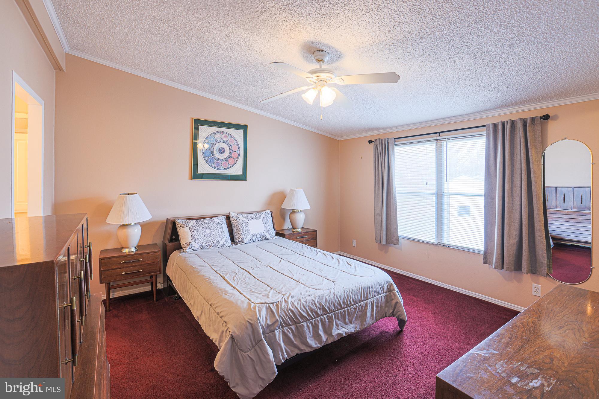 SLEEPY HALLOW MOBILE PARK - Residential