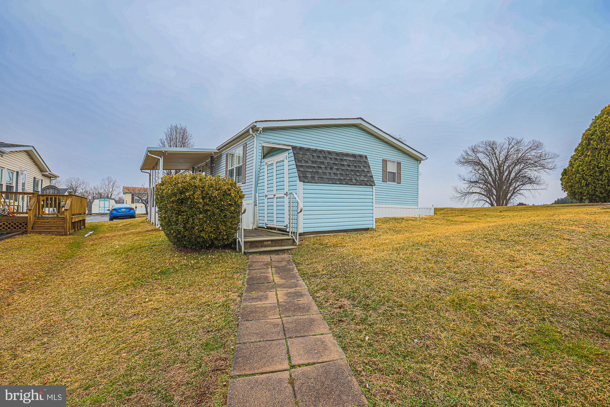 SLEEPY HALLOW MOBILE PARK - Residential