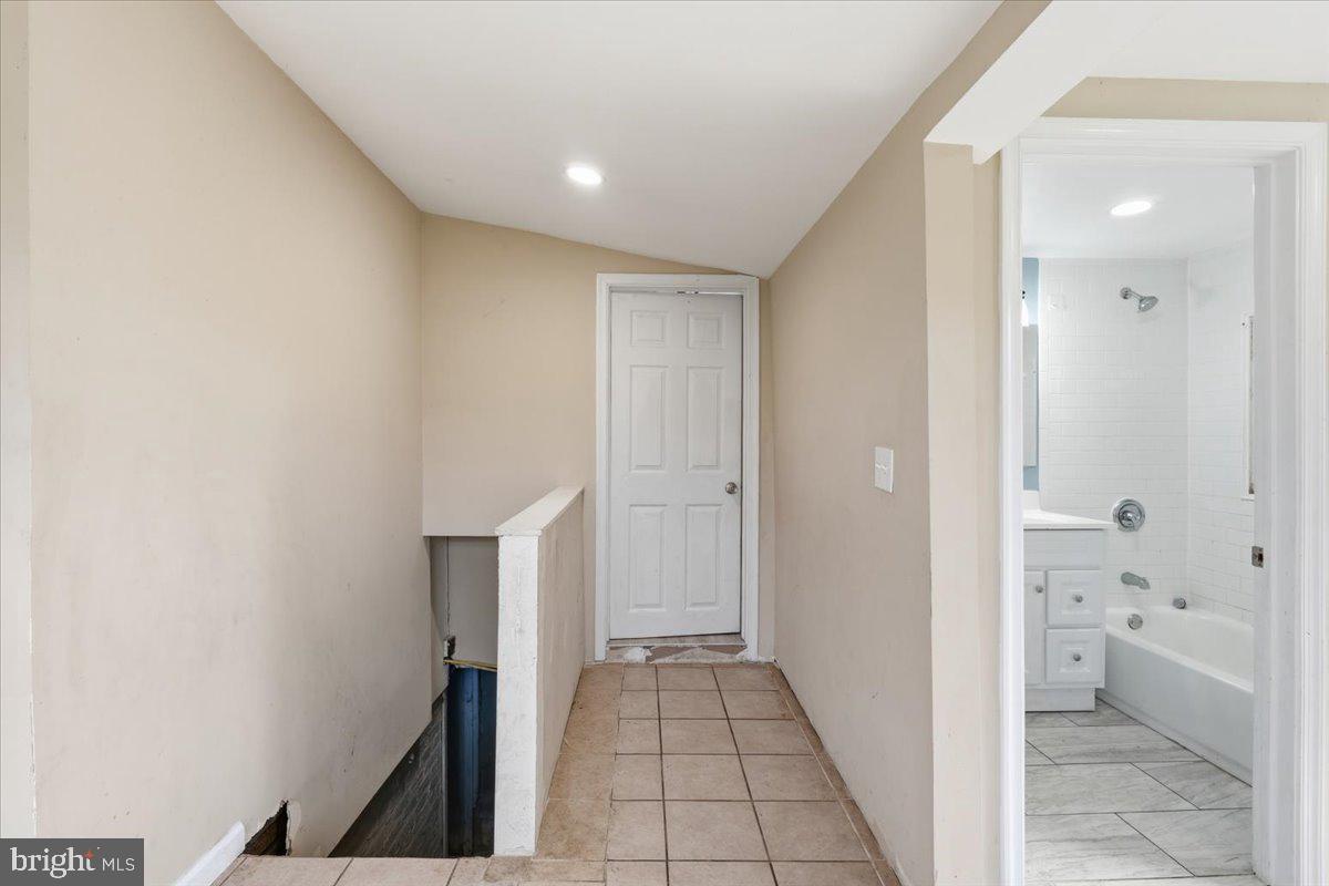 BRADBURY PARK - Residential