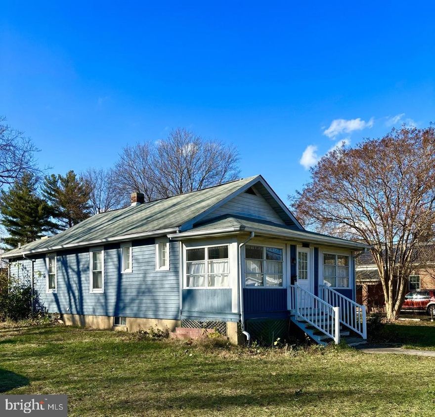 Spacious property with incredible potential and income-generating opportunity! This single-family home offers 3 bedrooms and 2 full bathrooms, featuring a generously sized layout ready for your personal touch. The unfinished basement provides additional space for future expansion or customization.
A standout feature of this property is the large detached shop, offering the potential to be converted into an Accessory Dwelling Unit (ADU)—perfect for creating passive rental income, guest quarters, or a private workspace (buyer to verify zoning and approvals).
Conveniently located near Metro stations and public transportation, making commuting easy and accessible. The property also boasts ample parking space, ideal for multiple vehicles, work trucks, or recreational use.
With solid bones and great potential, this home is perfect for homeowners, investors, or anyone looking to add value. Bring your vision and make this property shine!