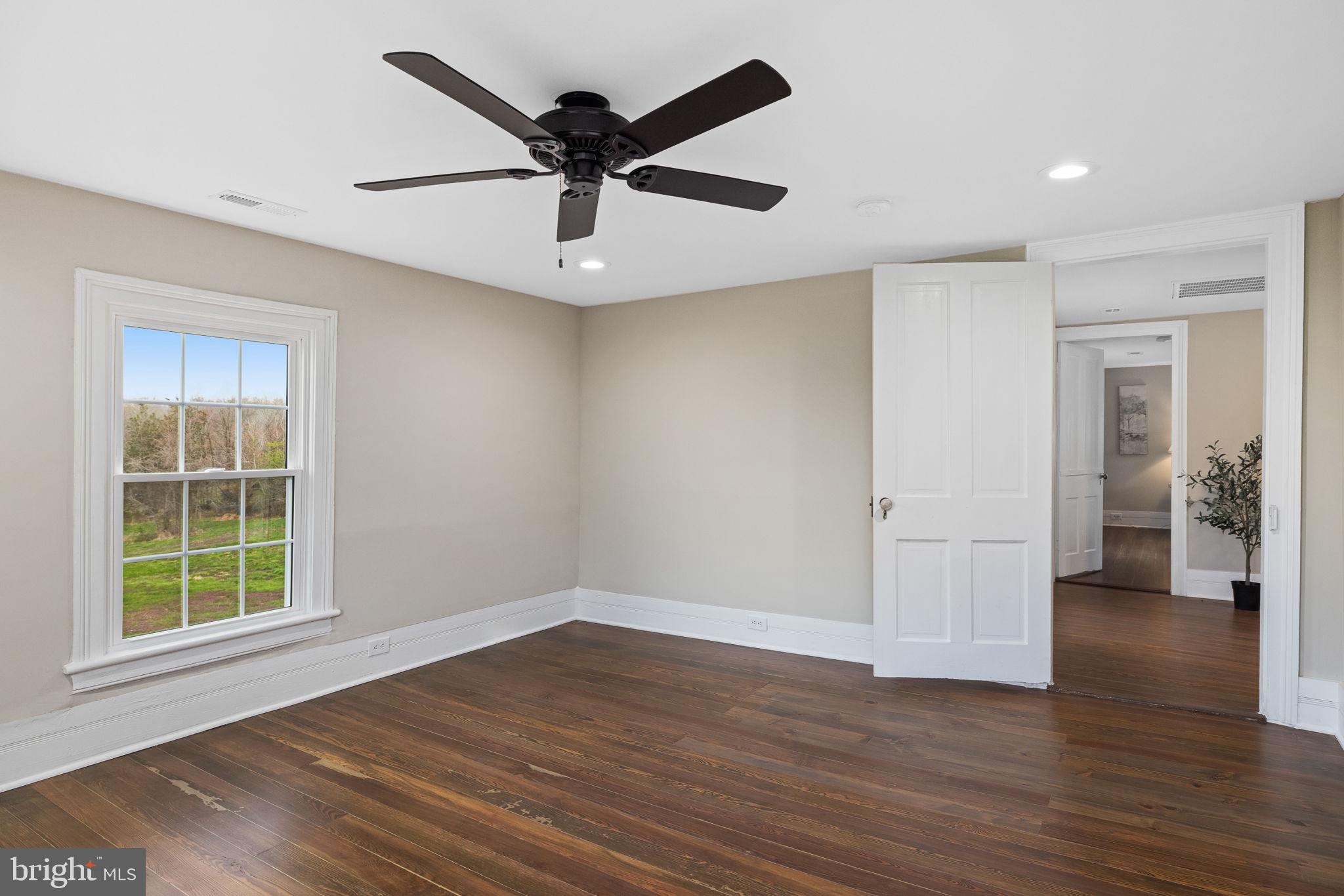 DUCKINGHOLE CREEK - Residential