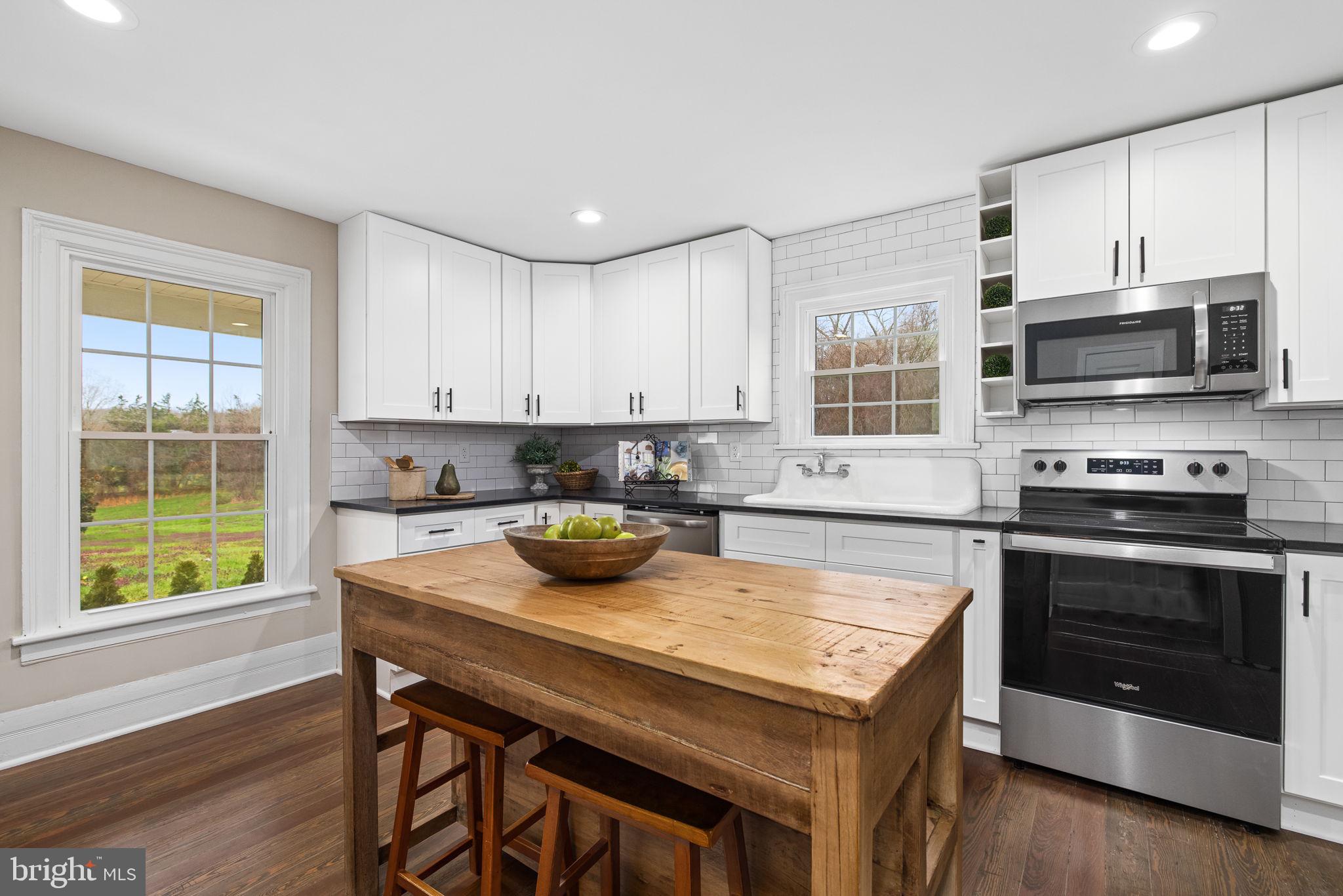 DUCKINGHOLE CREEK - Residential