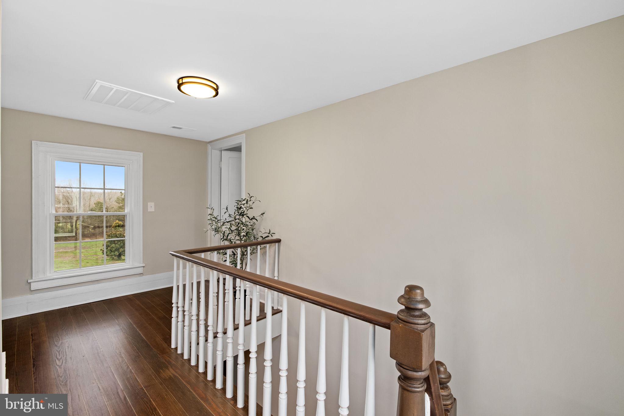 DUCKINGHOLE CREEK - Residential