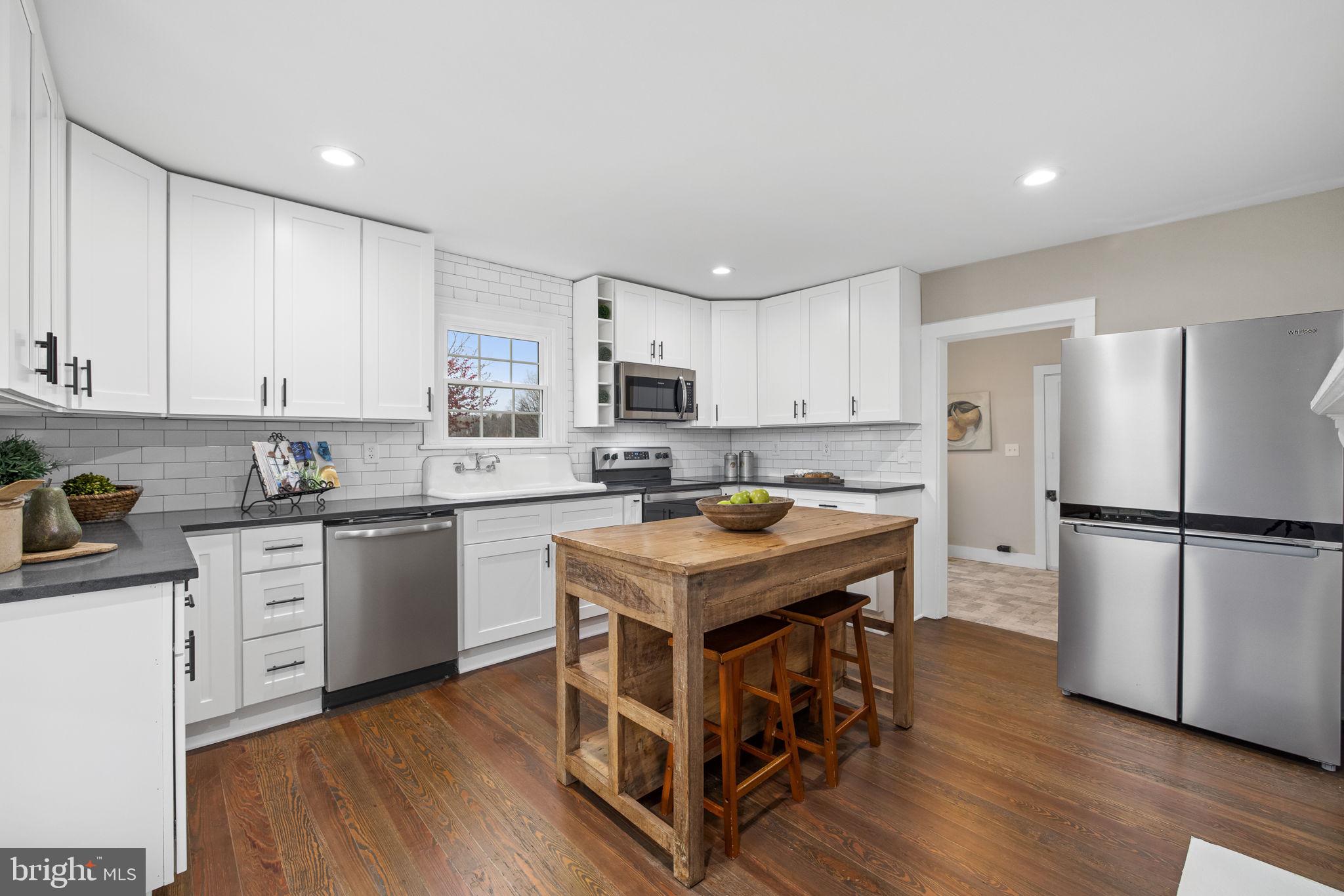 DUCKINGHOLE CREEK - Residential