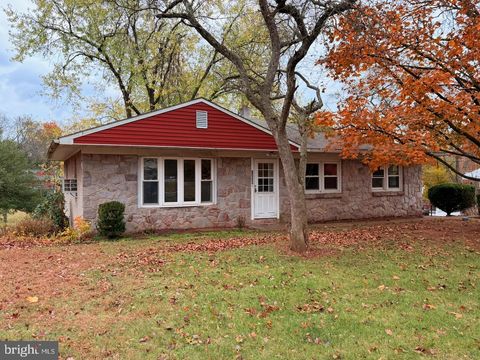 Photo of 1238 Kauffman Road, POTTSTOWN, PA 19464 (MLS # PAMC2153748)