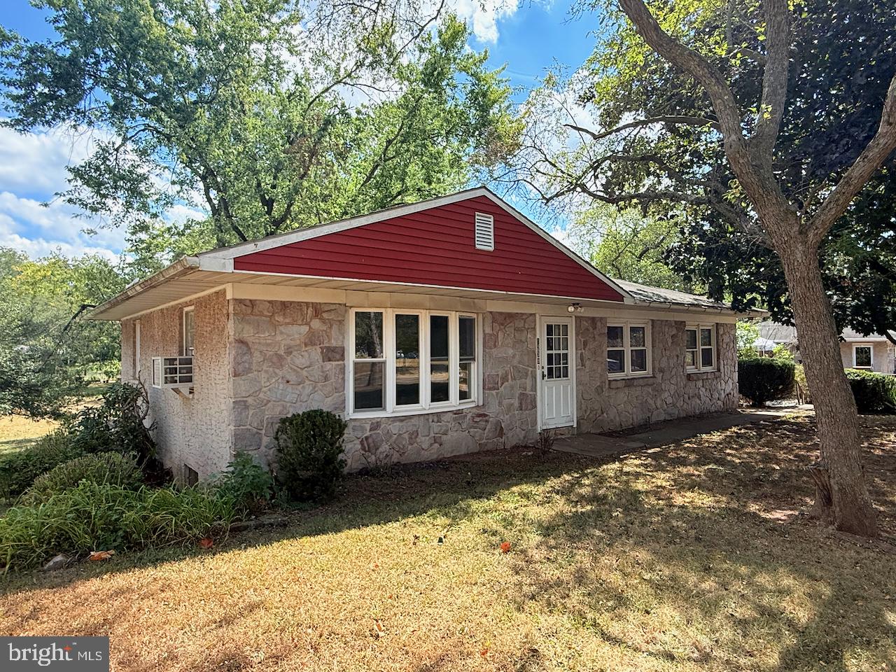 Welcome to this 3-bedroom, 1-bath ranch home in Lower Pottsgrove Township offering over 1,200 sq ft of living space plus a walkout basement level on nearly half an acre. Built in 1959, the home features a spacious living room with hardwood floors, a full basement with garage, and a yard with mature trees. The stone and stucco exterior adds classic charm, and the property provides a great balance of indoor and outdoor living. Located in the Pottsgrove School District, the home sits across from the senior high school. The home has solid essentials in place, while the interior awaits your updates and personal touch, the structure and setting provide a wonderful foundation to create a home that suits your style. This is a Department of Housing and Urban Development (HUD) property (Case# 441-940410).
Important Notice:This property is being sold as-is, with no guarantees or warranties provided. Utilities may be turned off, so please exercise caution when viewing the property. Daylight showings are recommended. All property details, including disclosures, the Property Condition Report (PCR), sale contract, and sale process, are available on HUDHomestore. Buyers are responsible for any costs associated with activating utilities for inspections, if permitted. If the plumbing system fails the pressure test, water cannot be activated for inspections. Additionally, any required Use & Occupancy (U&O) inspections are the buyer’s responsibility and expense.
For financing and closing, FHA and conventional loans must close within 45 days, FHA 203(k) financing within 60 days, and cash offers within 30 days. The buyer is responsible for all closing costs, including transfer tax. The property is considered to be FHA Insurable with Escrow (IE). The final escrow amount is subject to lender determination.
This is an Equal Housing Opportunity property.