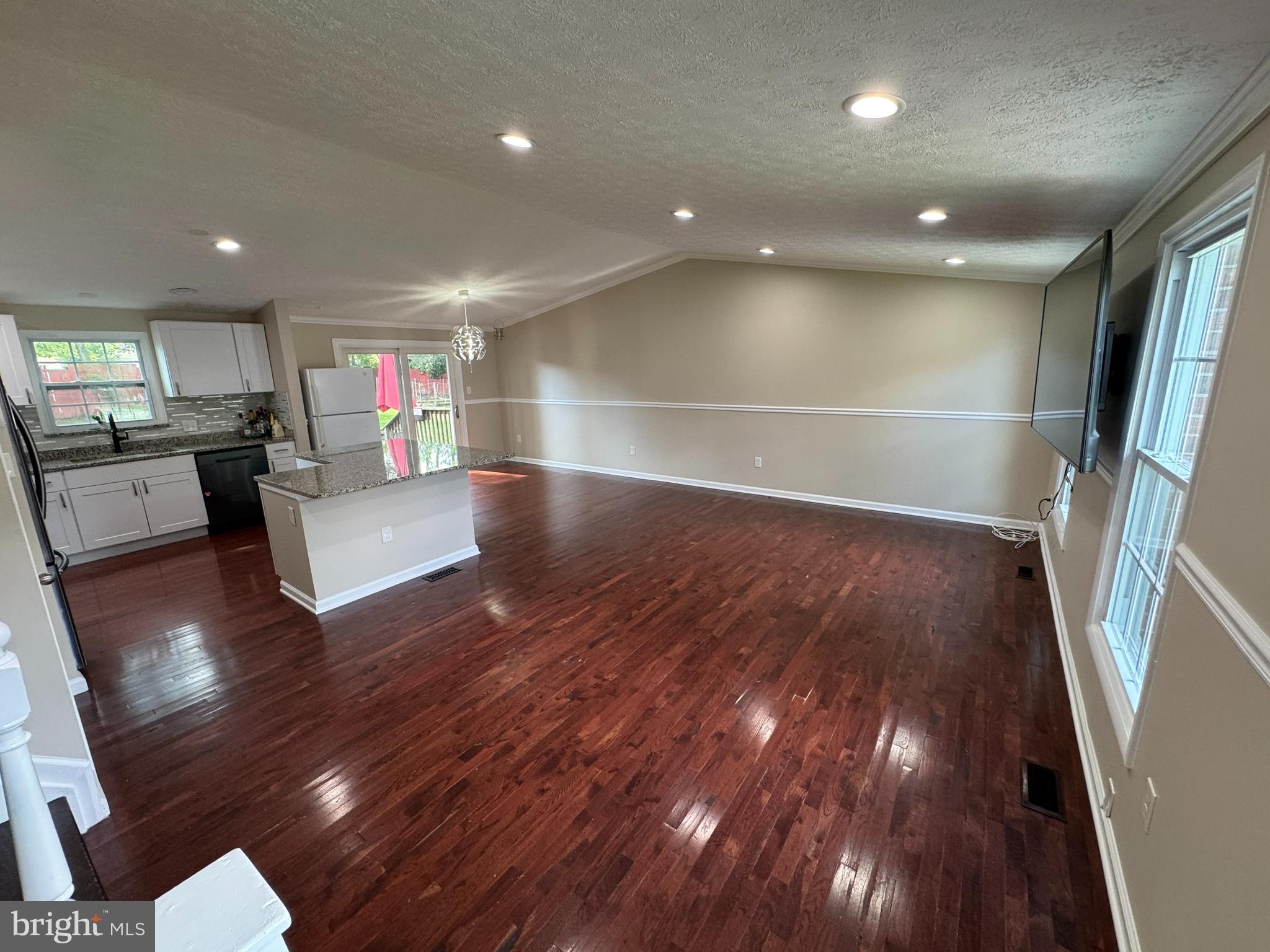9321 KENBROOKE COURT