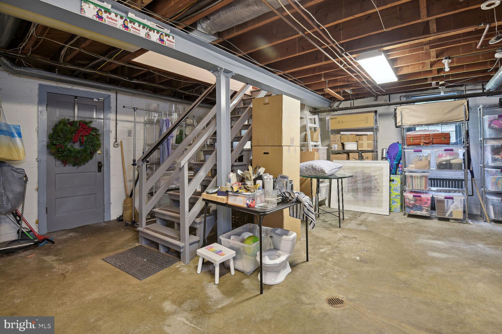 CHEVY CHASE VILLAGE - Residential