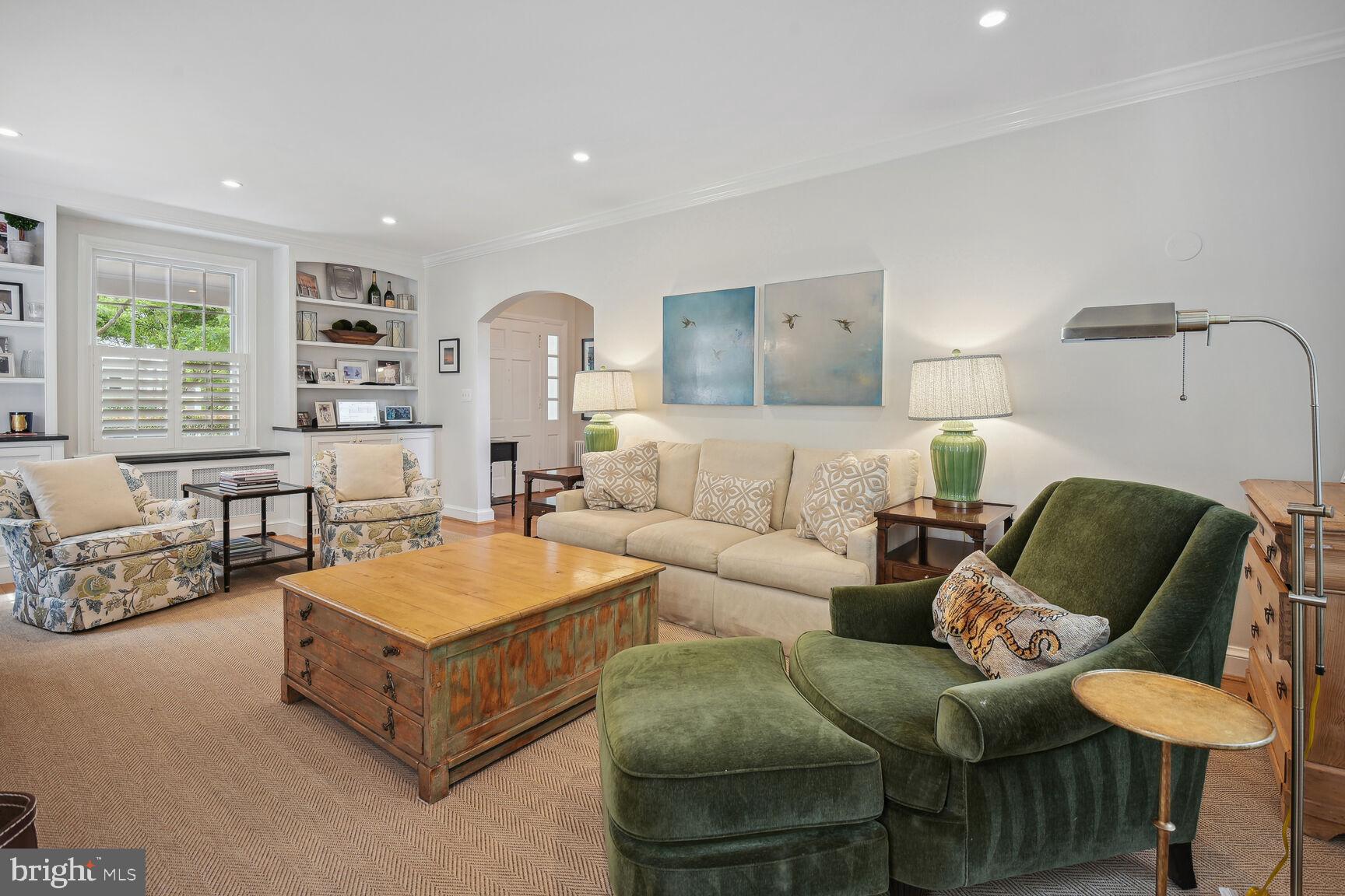 CHEVY CHASE VILLAGE - Residential