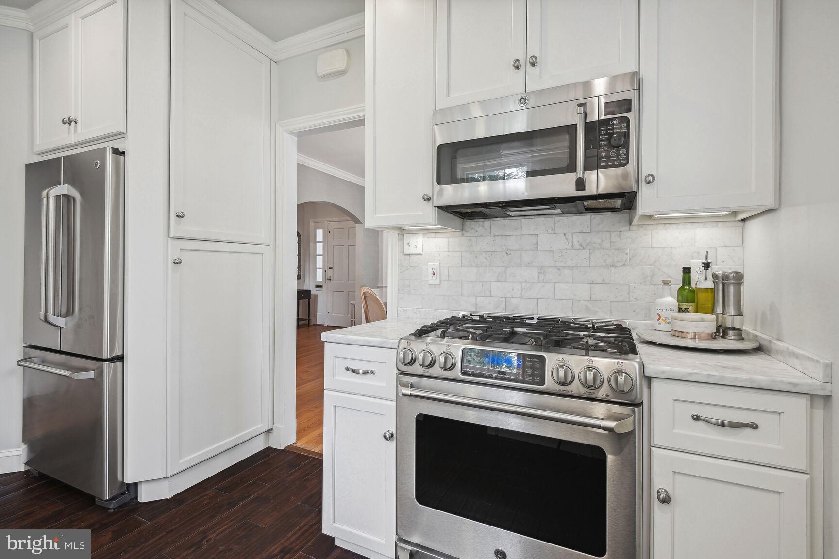 CHEVY CHASE VILLAGE - Residential