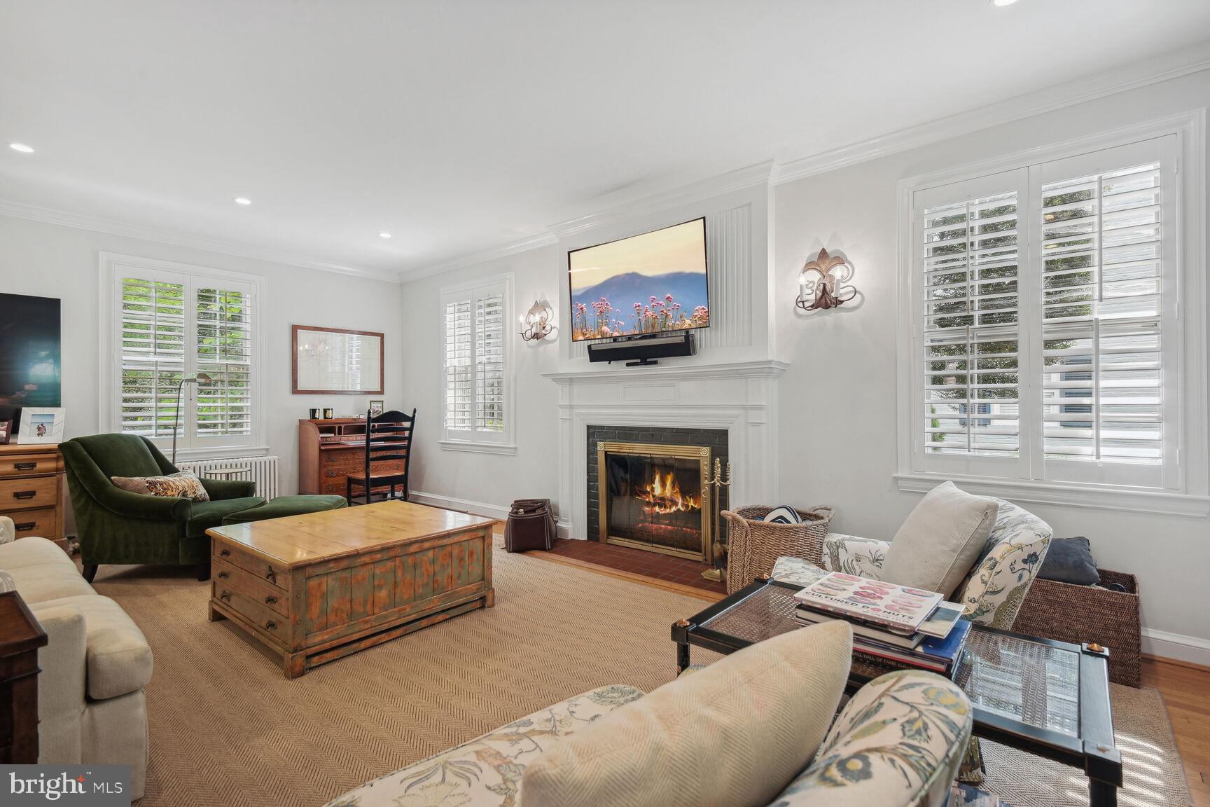 CHEVY CHASE VILLAGE - Residential