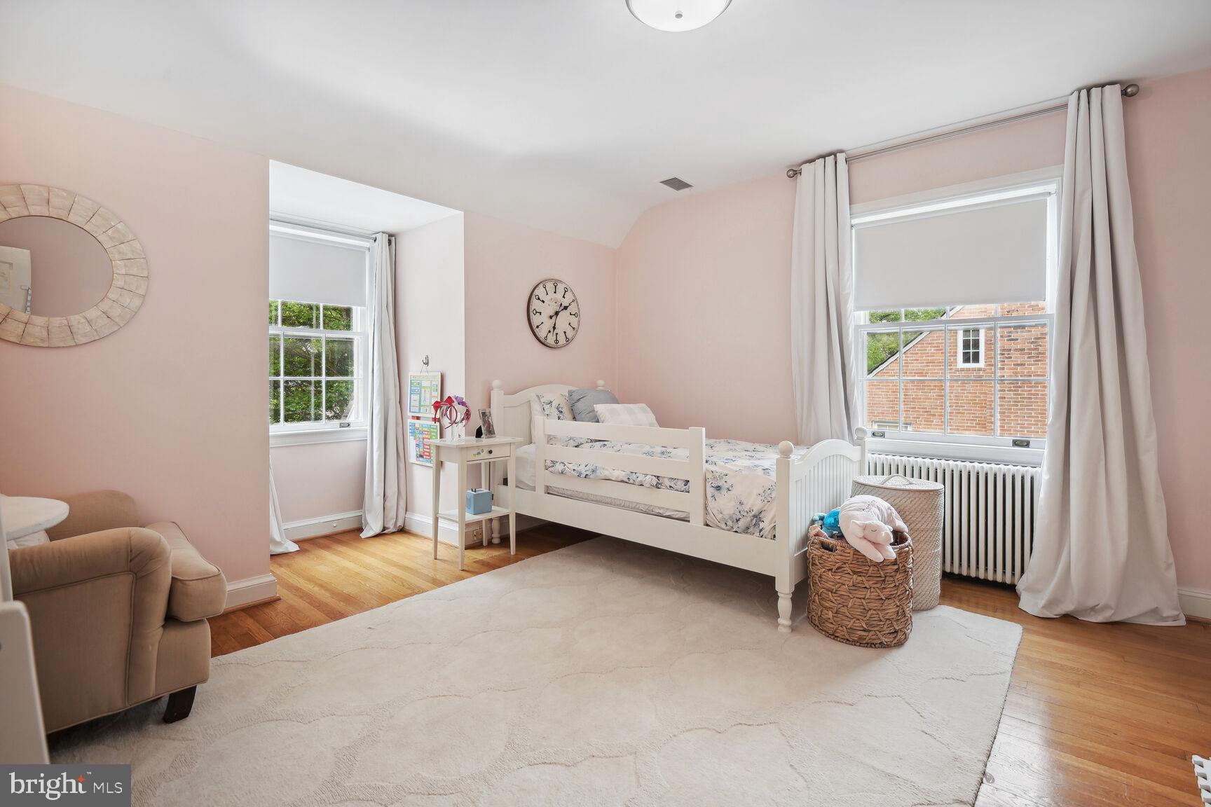 CHEVY CHASE VILLAGE - Residential