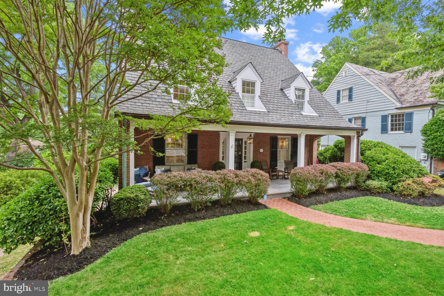 CHEVY CHASE VILLAGE - Residential