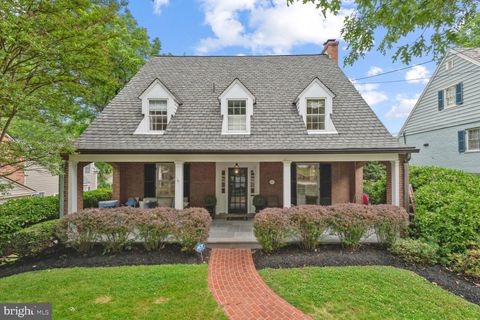 Photo of 4119 ASPEN ST, CHEVY CHASE, MD 20815 (MLS # MDMC2092892)