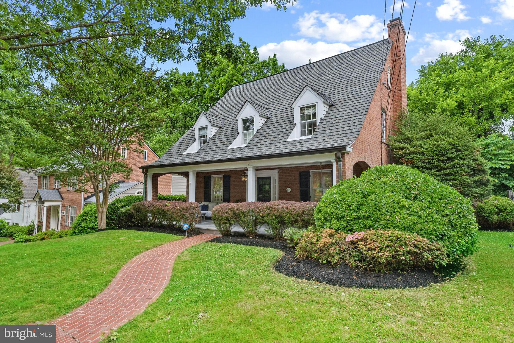 CHEVY CHASE VILLAGE - Residential