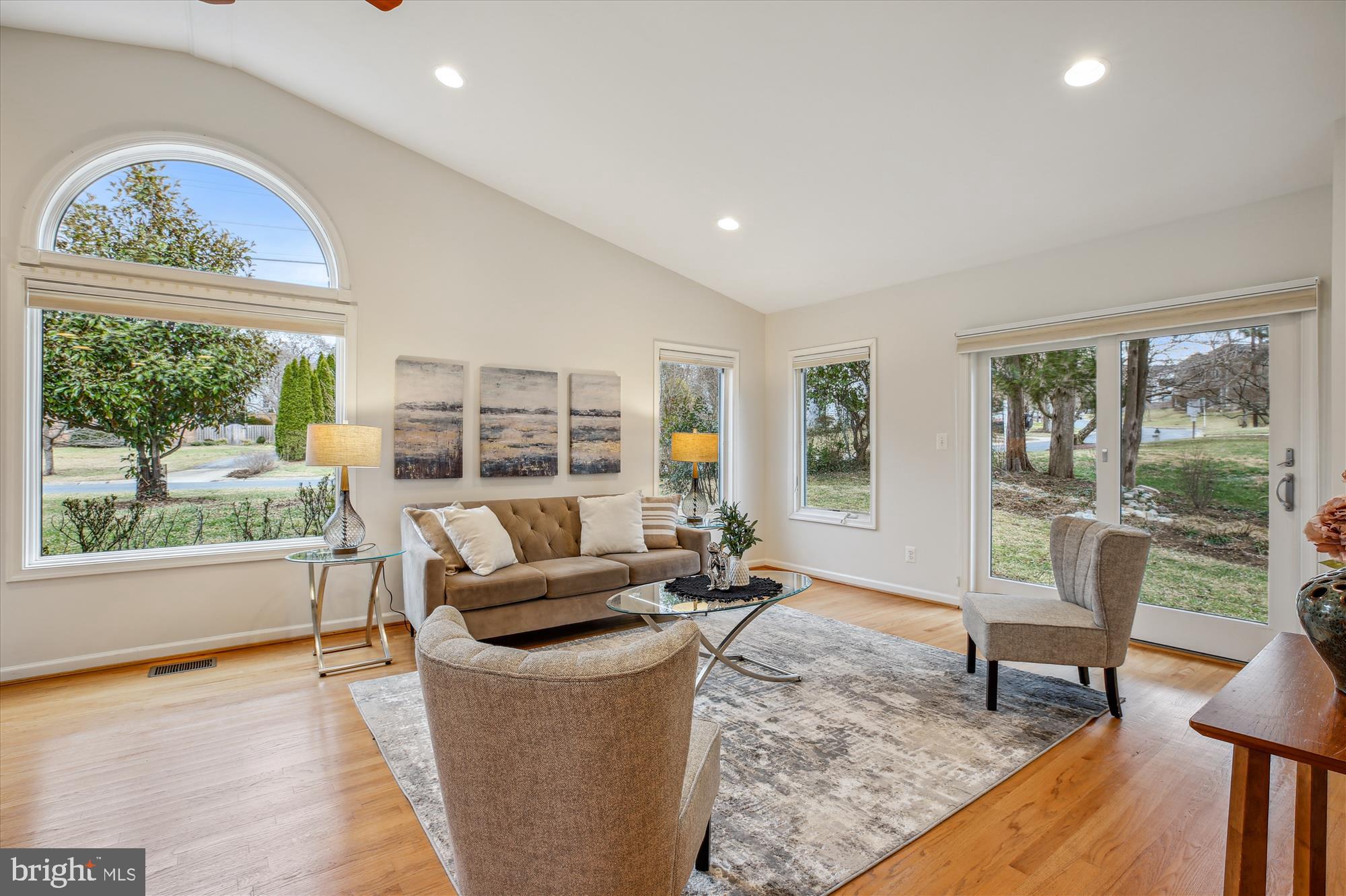 KENWOOD PARK - Residential