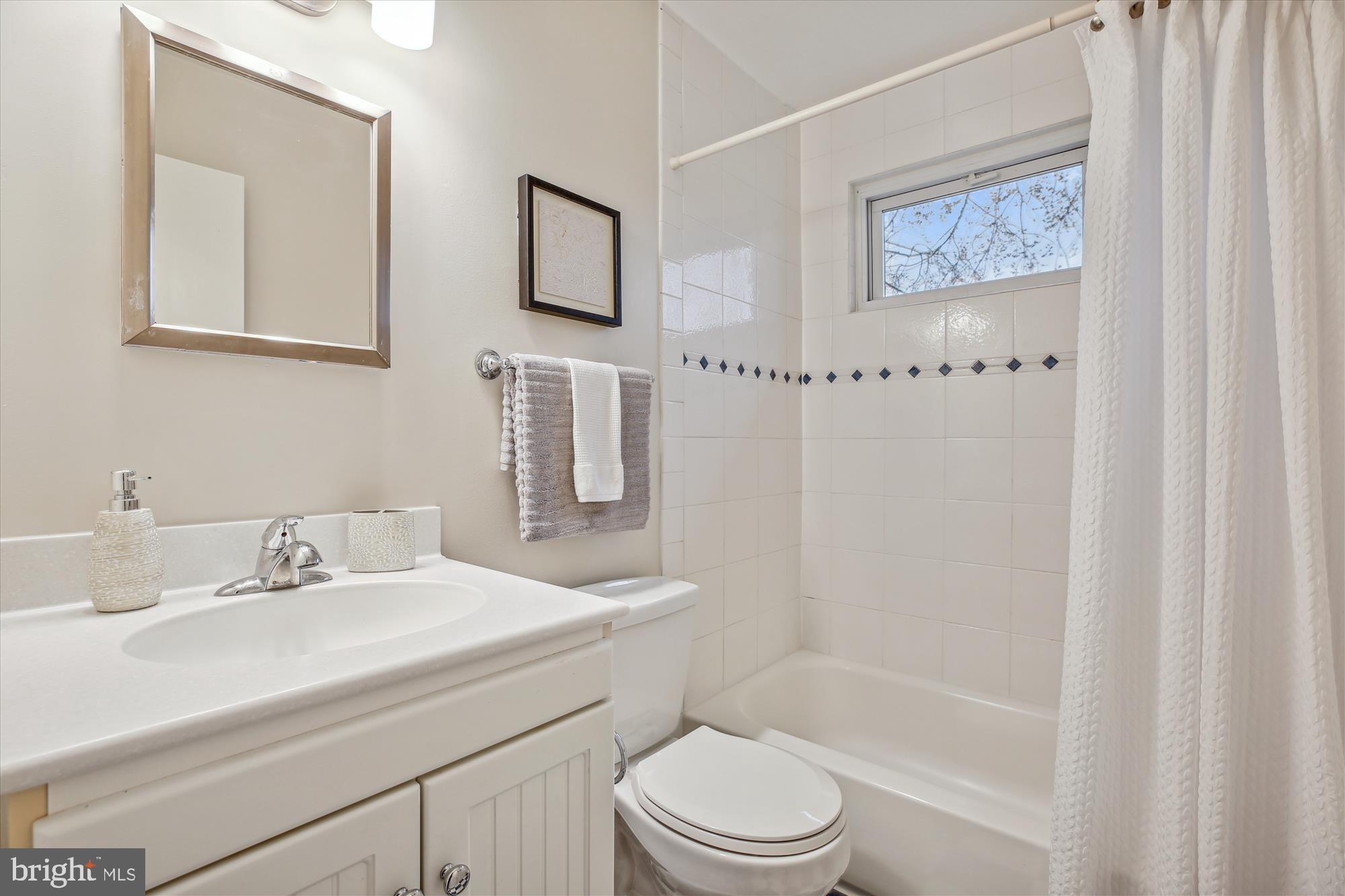 KENWOOD PARK - Residential