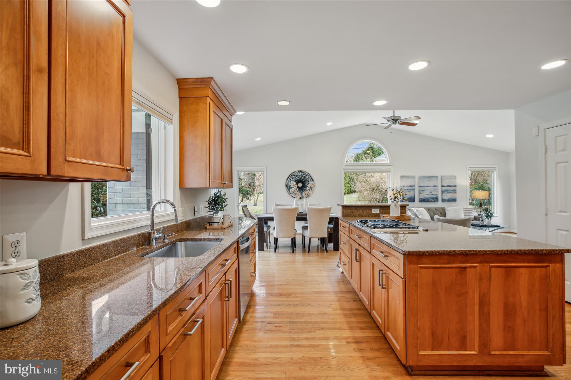 KENWOOD PARK - Residential