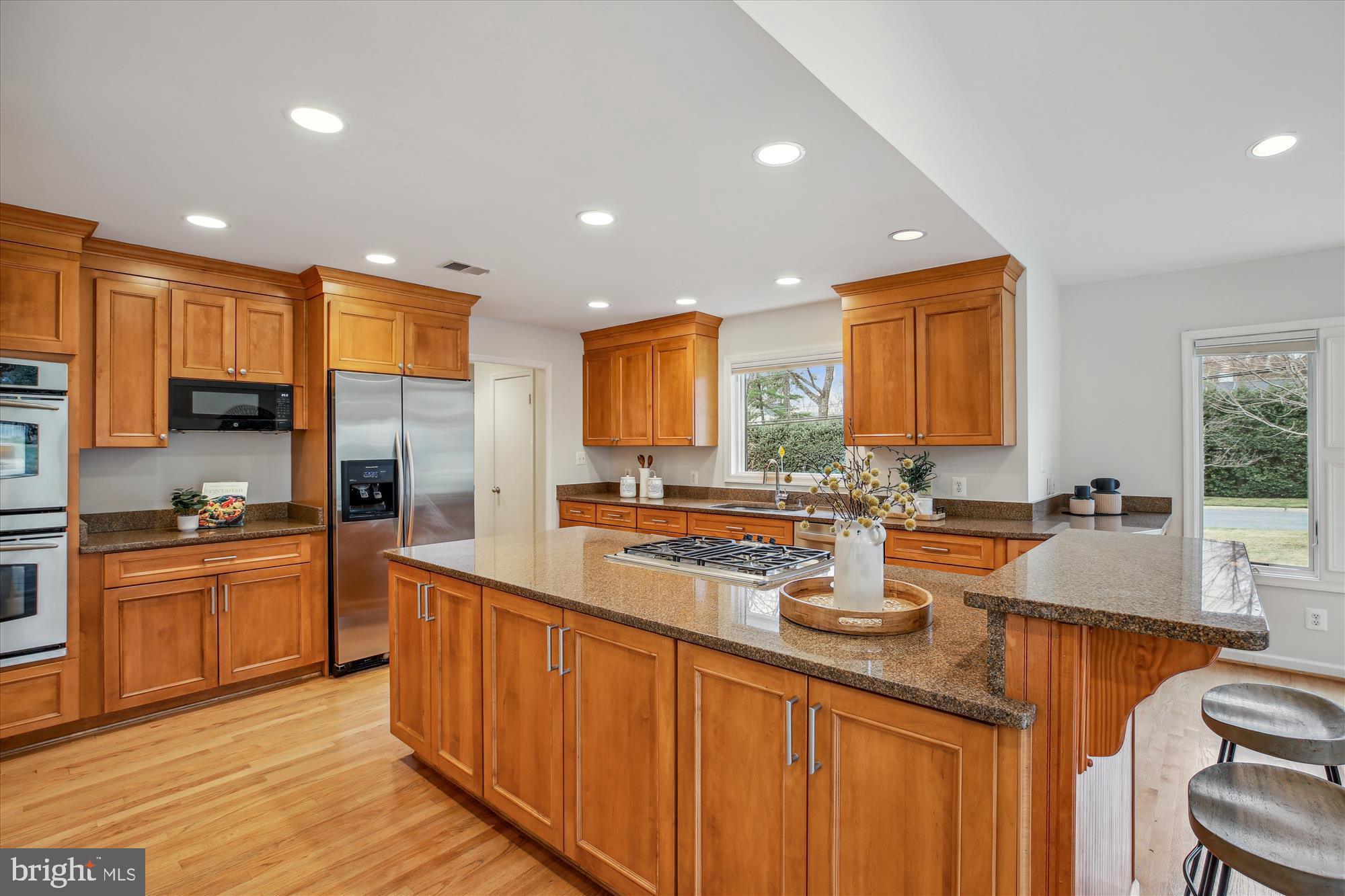 KENWOOD PARK - Residential