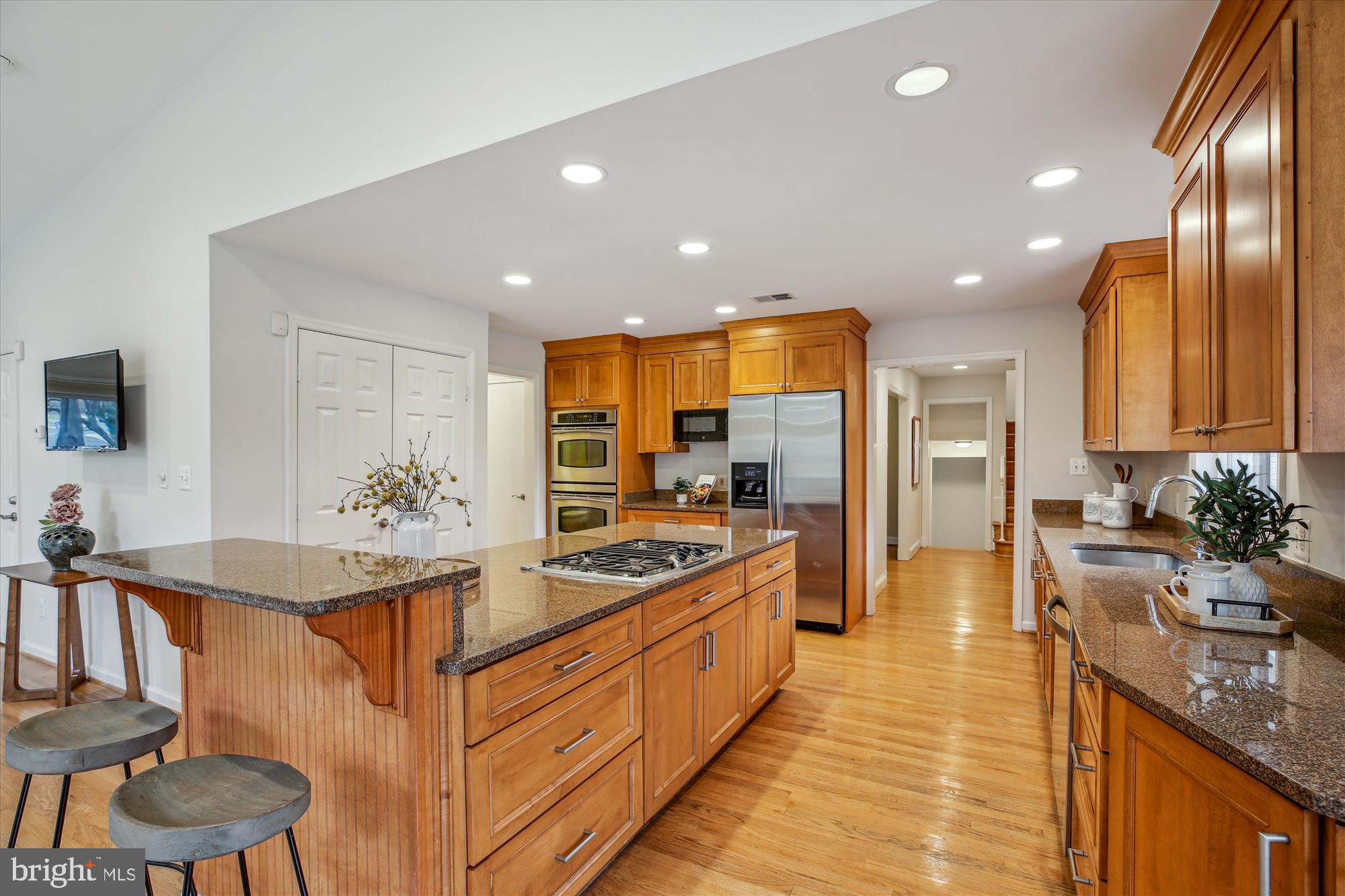 KENWOOD PARK - Residential