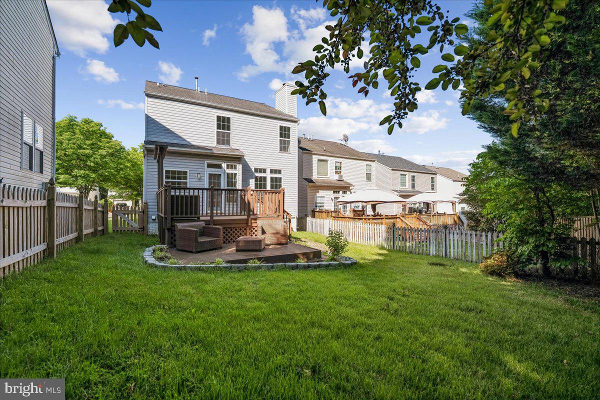 RUSSETT - Residential