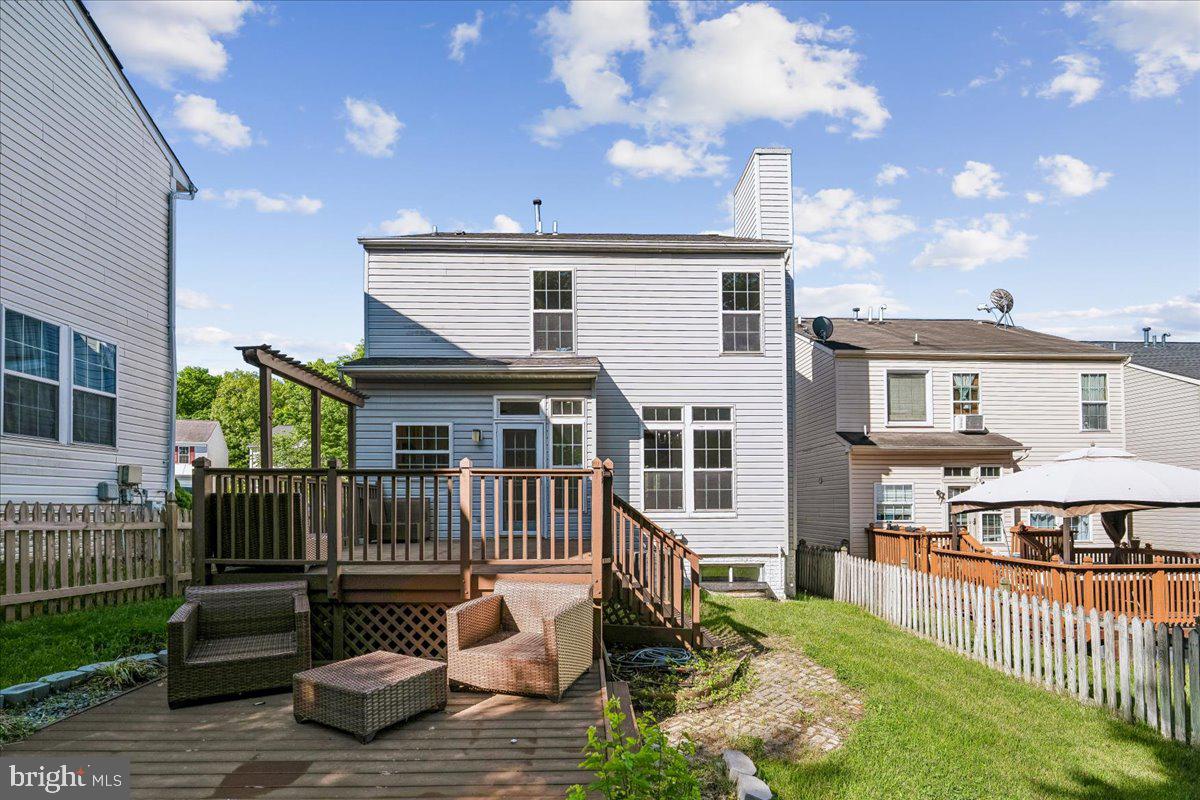 RUSSETT - Residential