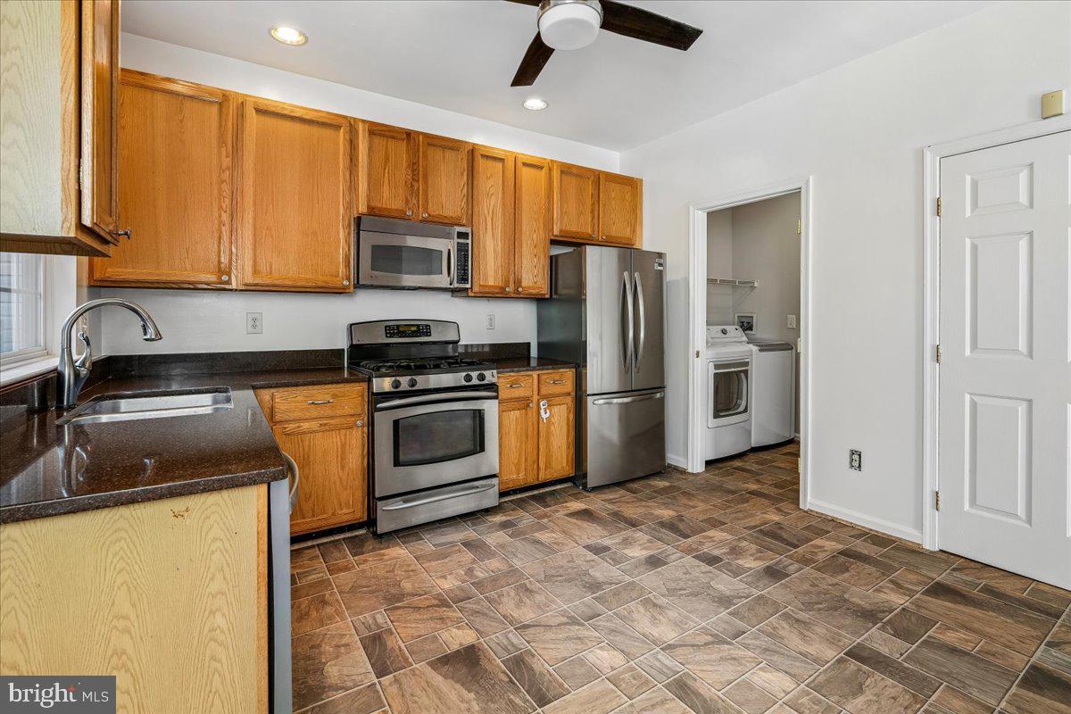 RUSSETT - Residential